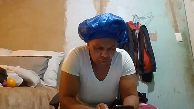 Nicky52 live cam