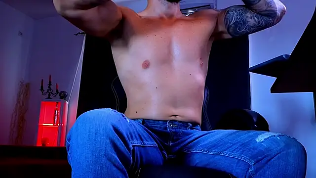 MightyAaron66 live cam