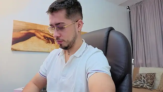 Tommas_Jhonson live cam