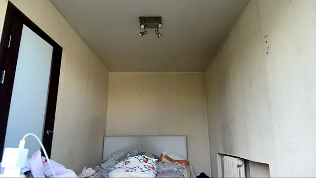 lianalimonli - LianalimonLi's free webcam - UK Sex Cams