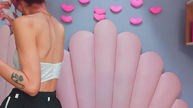 luci_miller webcam