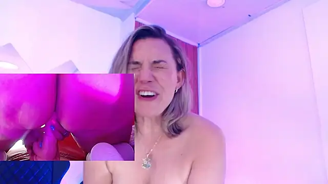 milfsecret69 webcam