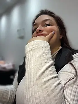 sarahreyess_11 webcam