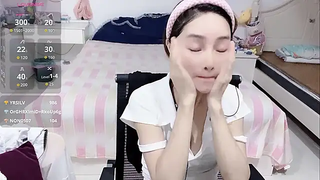 miaomiao-99 webcam
