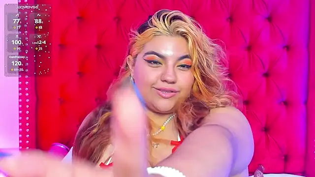 SunnyHoney_ live cam on StripChat