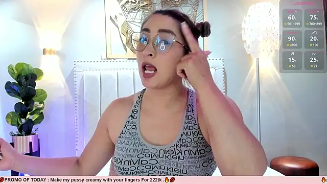 _LaraMom_ webcam