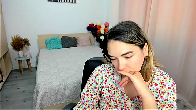 AlexaJuly webcam