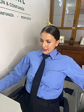KateRousee webcam