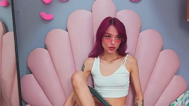 luci_miller webcam