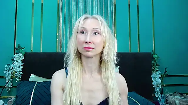 KissDreamm webcam