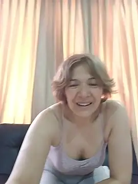 MiaIsabela_ webcam
