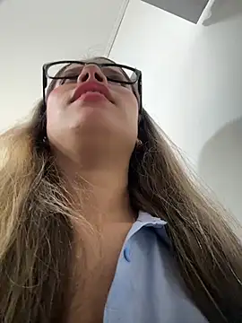 NINI__MOON__ webcam
