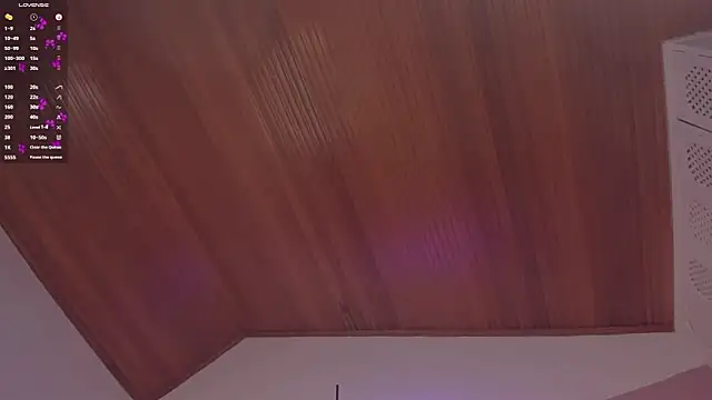 elodie_walker webcam