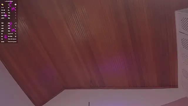 elodie_walker webcam