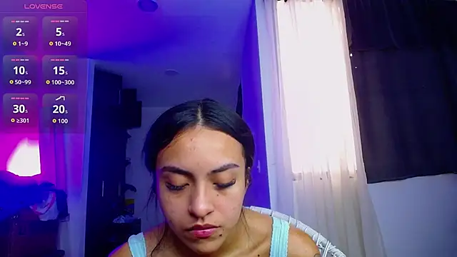 Leslie_Bussh_ live cam on StripChat