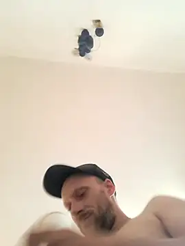 YeahDaynight2 live cam on StripChat