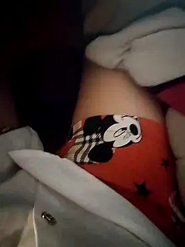 -Tara-a live cam on StripChat