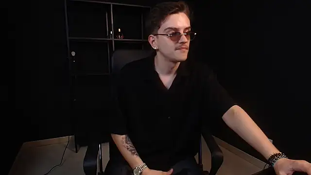 FelixStarkk live cam on StripChat