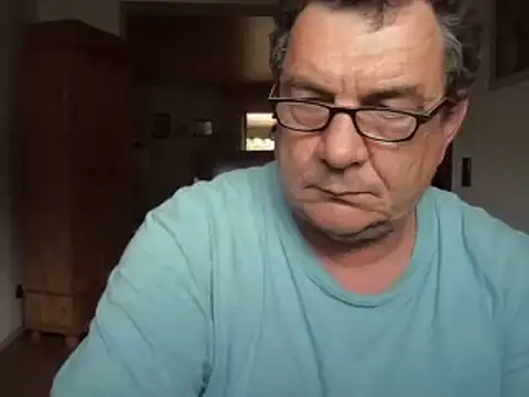 Nobbie444 live cam on StripChat