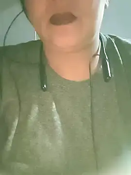angel_ridhi live cam on StripChat
