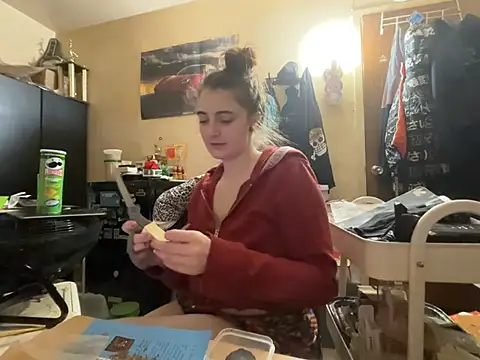 Snowbunnycake_131 live sex cam