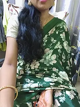 Cuteteluguammmaie live cam on StripChat
