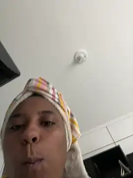 cacaushow01 (F teen) - abrir live com algum seguidor/ cliente