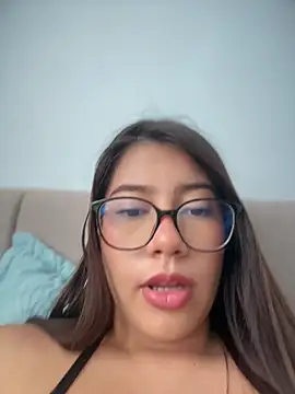 saracalderon (F young) - DEEP FINGERS MORE SQUIRT