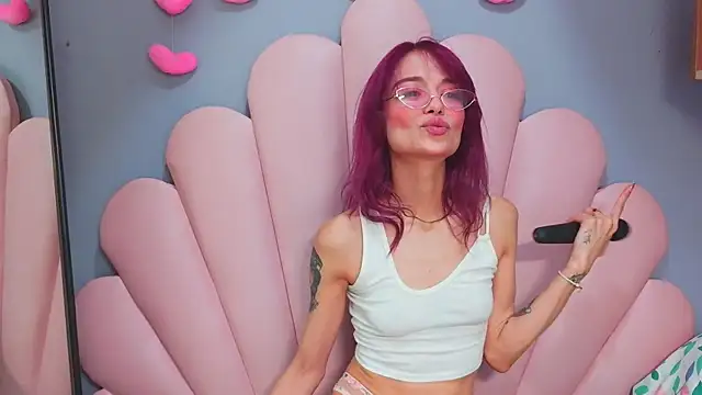 luci_miller webcam