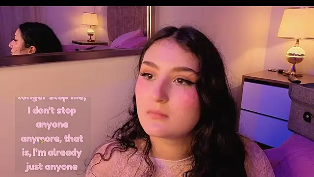 zoe_moon__ webcam