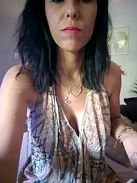 misscectito13 live cam on StripChat