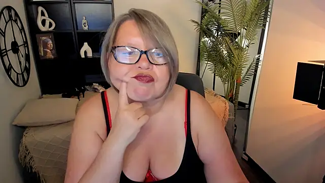 Shannonshine live cam on StripChat