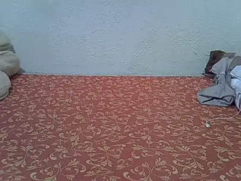 Prettydoll9 live cam on StripChat