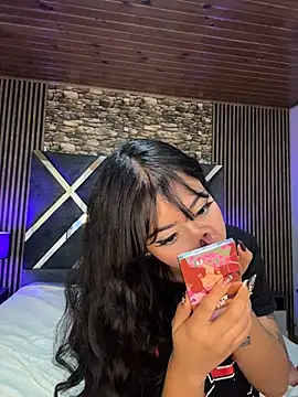 Amy_channel webcam