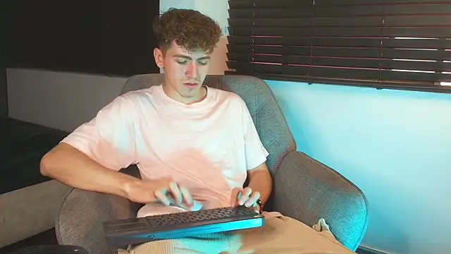 Tyler_Mcrey webcam