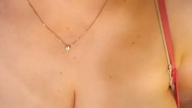 BustyKatty webcam