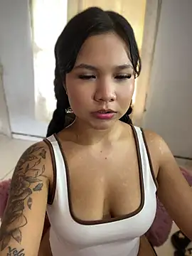 kiaradolls live cam on StripChat
