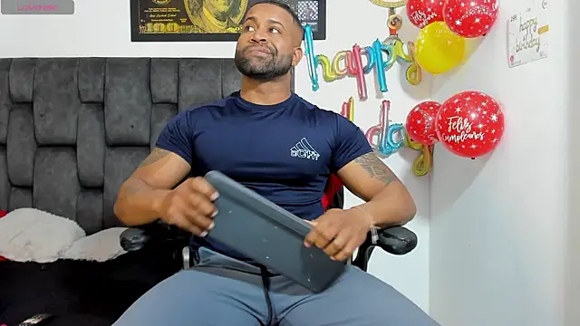 MattRodriguez9 live cam on StripChat