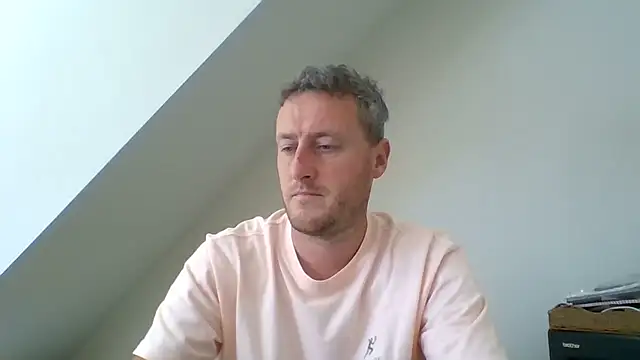 Londonlad818 webcam
