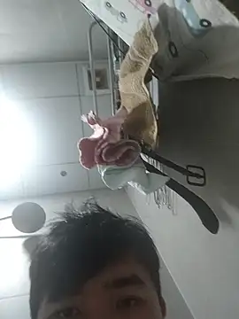 minh2k5 live cam on StripChat