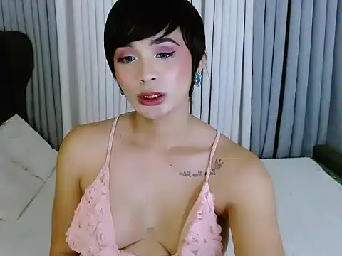 agatha_pleasuree live cam on StripChat