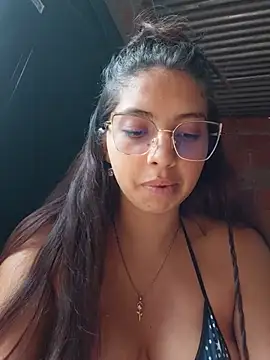 aziel_ardiente webcam