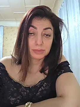 CharlotteSiren live cam on StripChat