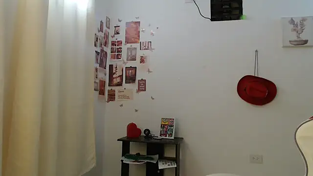 inocentheaven1 - InocentHeaven1's free webcam - UK Sex Cams