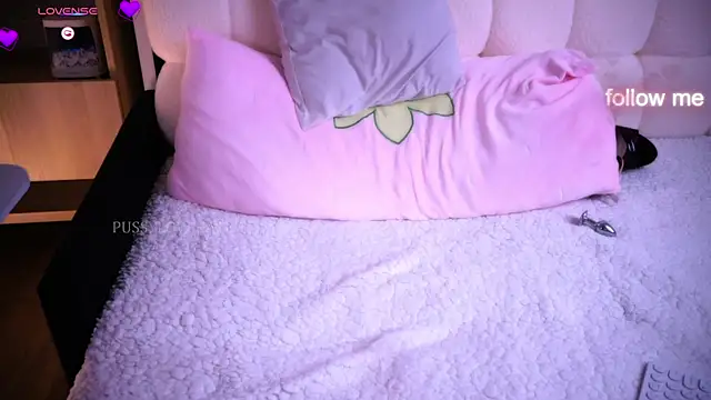 pussylovekate (F milf) - Dildo fuck my sweet pussy mmmmm