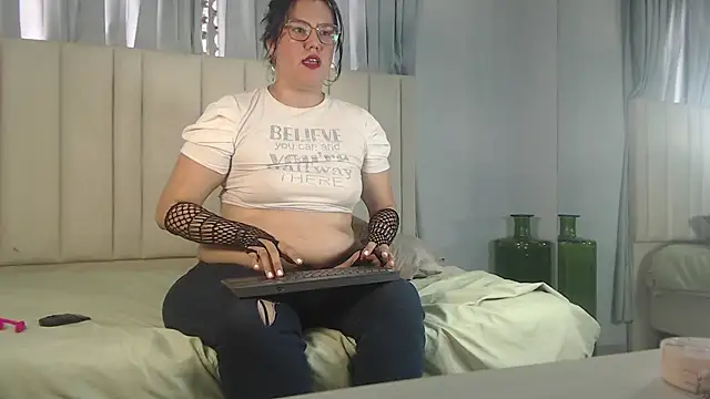 Sallydickinson webcam