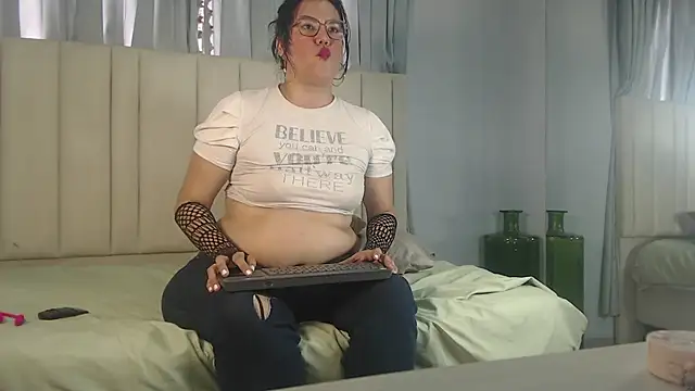 Sallydickinson webcam