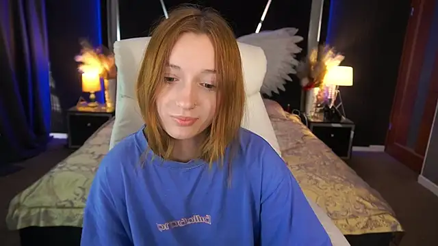 LizzaMoonn webcam