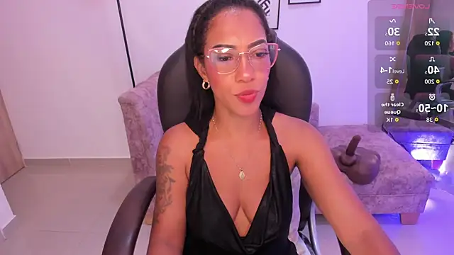 Shantaall_ live cam on StripChat
