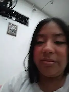 Amber_Herrera live cam on StripChat